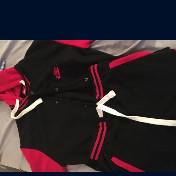 Nike fit size medium - Picture 1 of 1